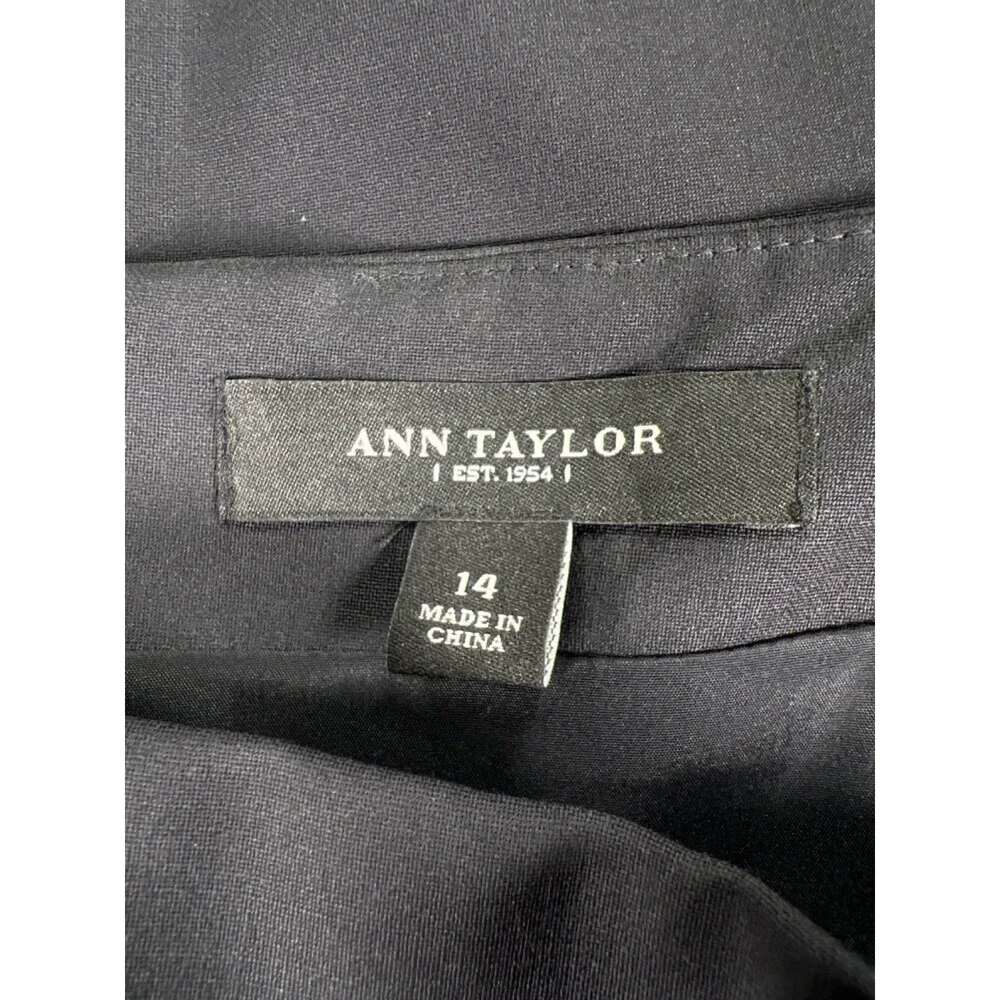 Ann Taylor Women's Black Flare Hem Skirt - 14